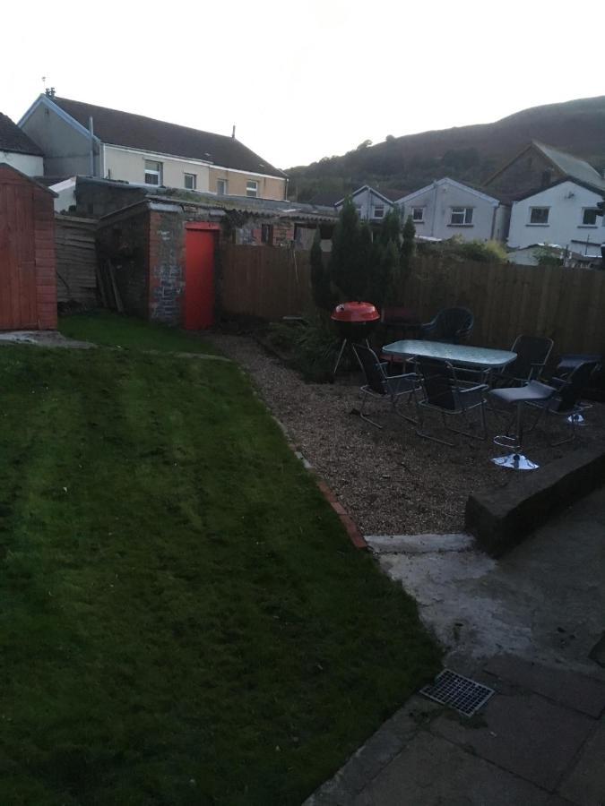 Appartamento Rj S House Merthyr Tydfil Esterno foto