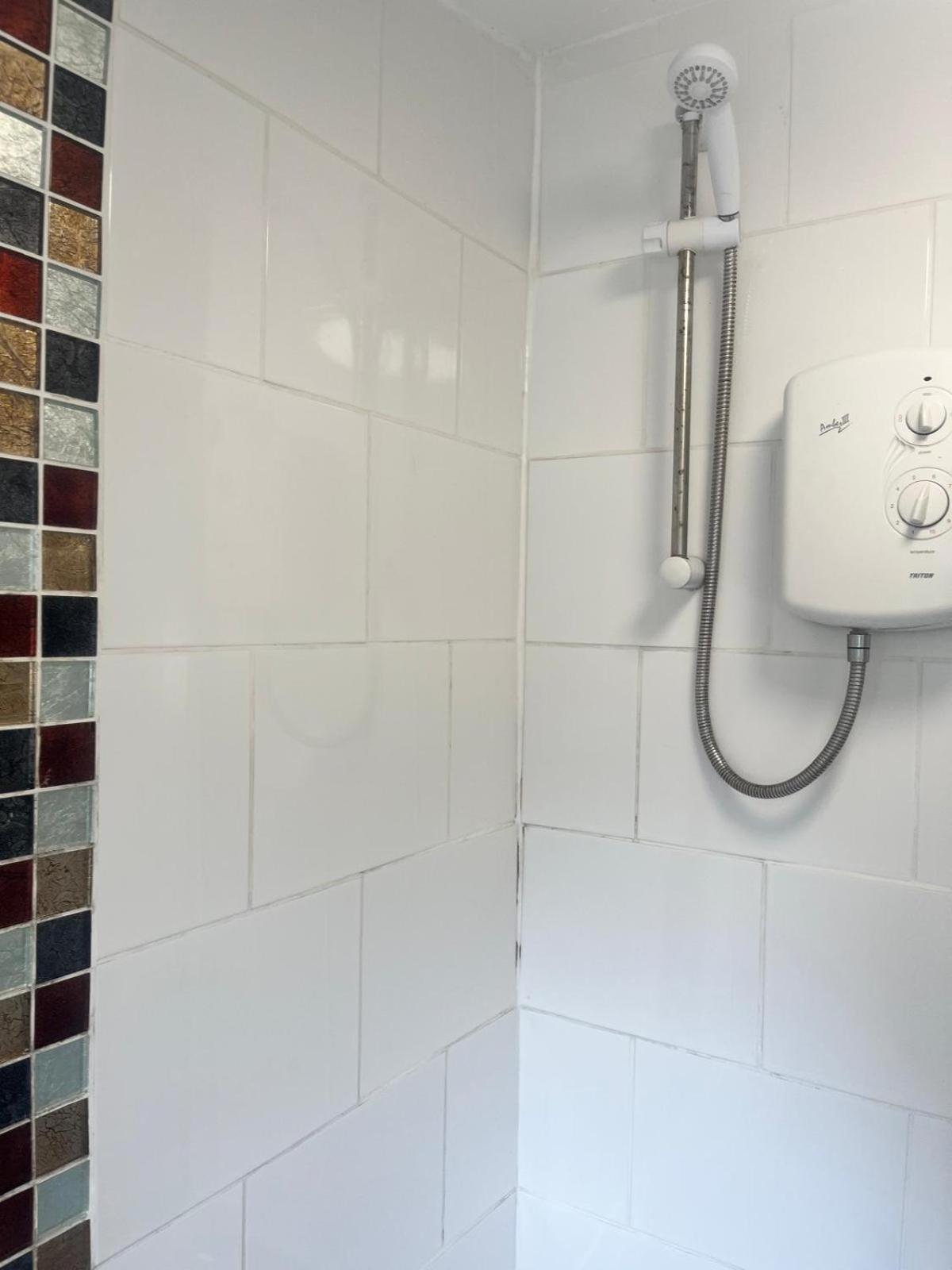 Appartamento Rj S House Merthyr Tydfil Esterno foto