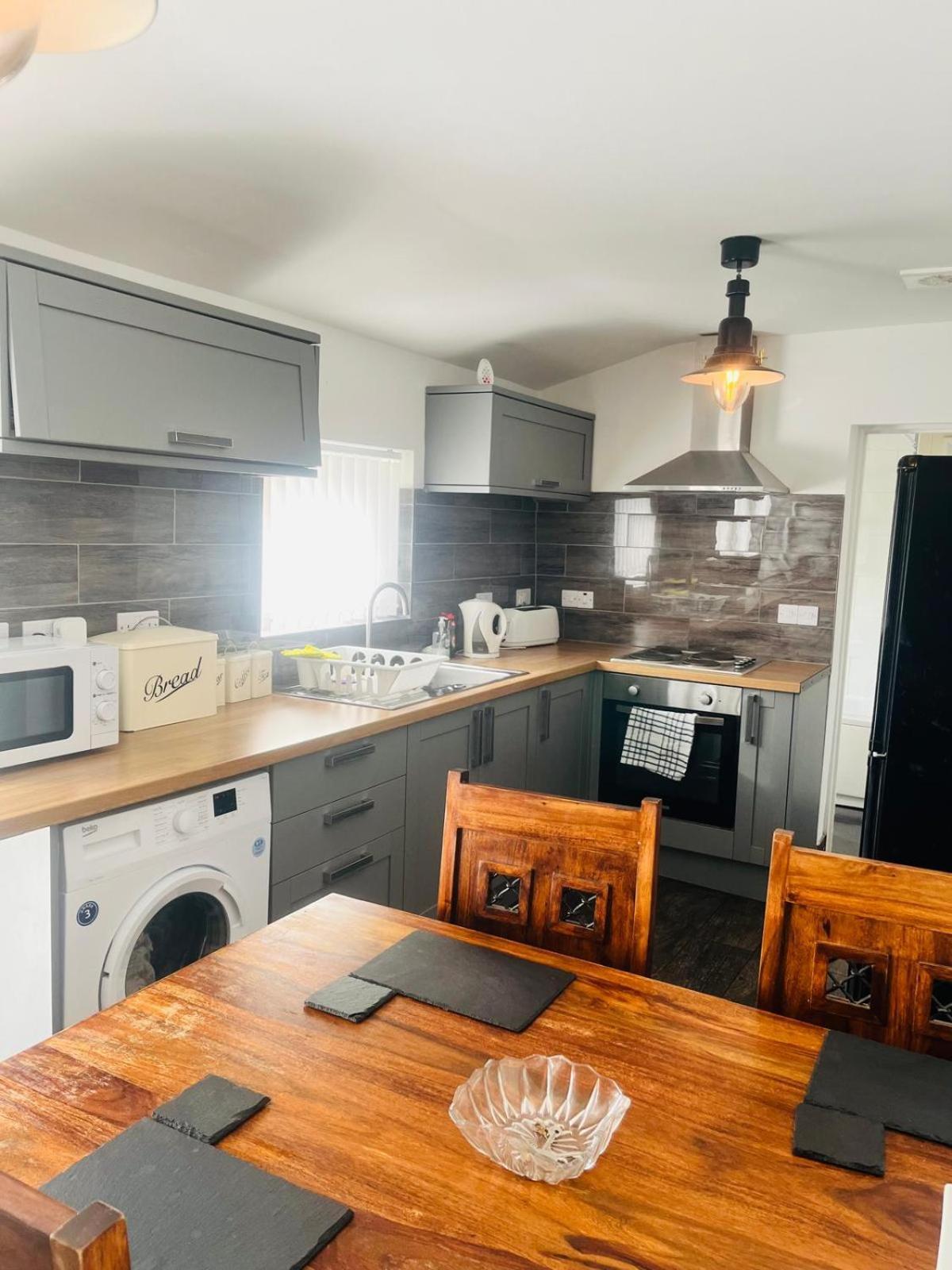 Appartamento Rj S House Merthyr Tydfil Esterno foto